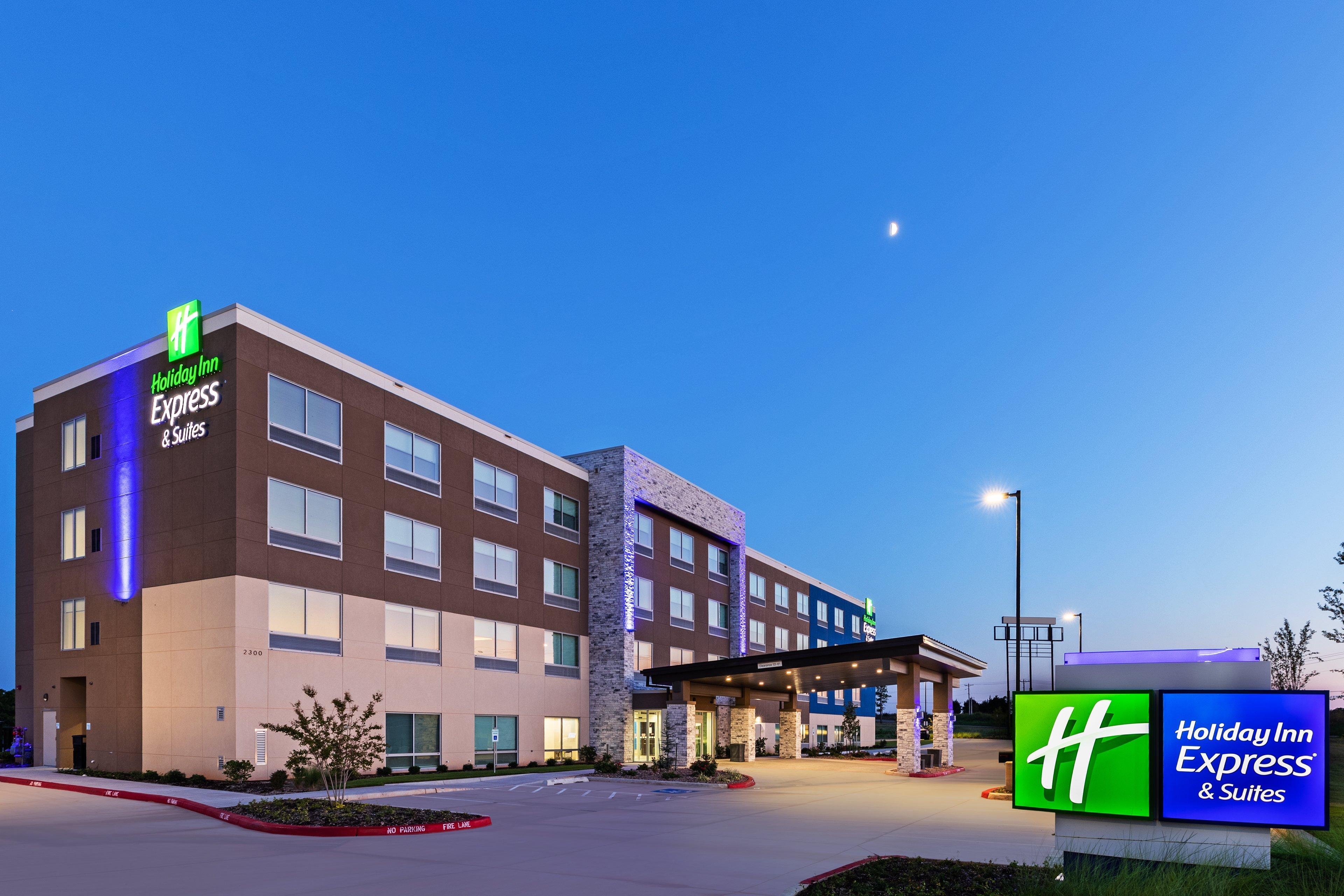 Holiday Inn Express & Suites Purcell By Ihg Exterior photo
