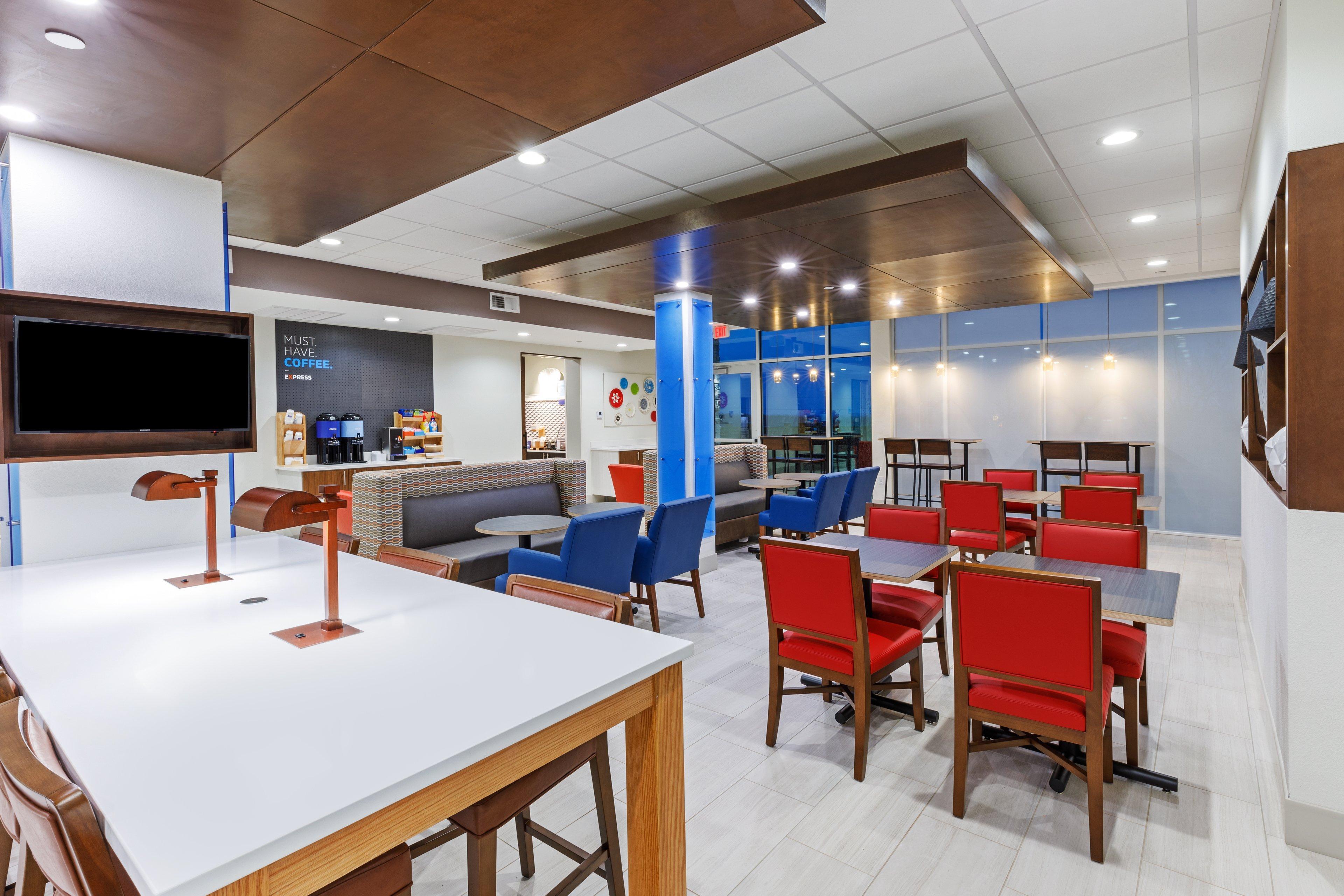 Holiday Inn Express & Suites Purcell By Ihg Exterior photo